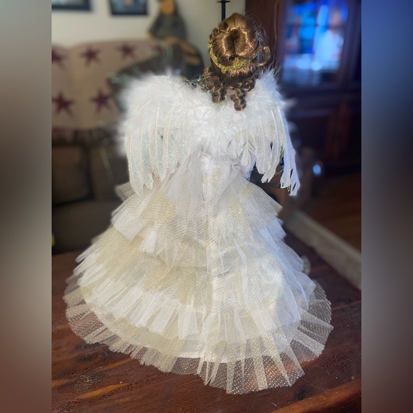 17” Porcelain Angel Doll No Markings Gold/white Dress W/Stand. Like NEW - Picture 5 of 6